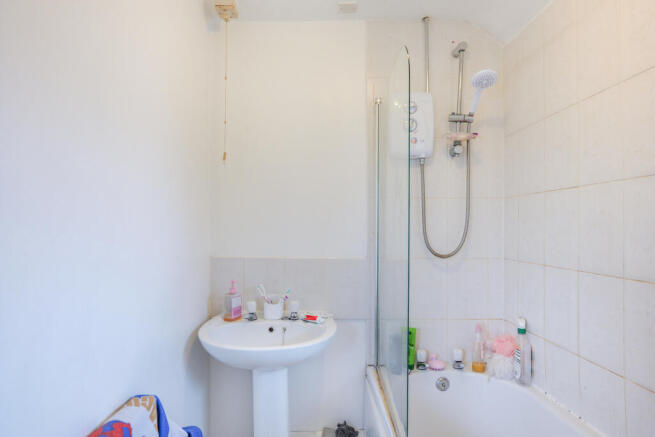 3 bed Semi-Detached for sale Image 9