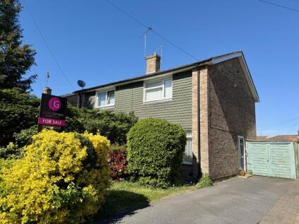 Westfield Road, Benson