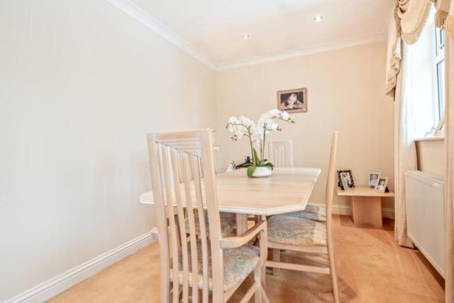 2 bed Bungalow for sale Image 7