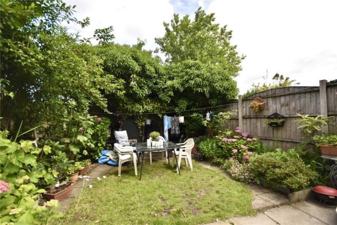4 bed Semi-Detached for sale Image 10