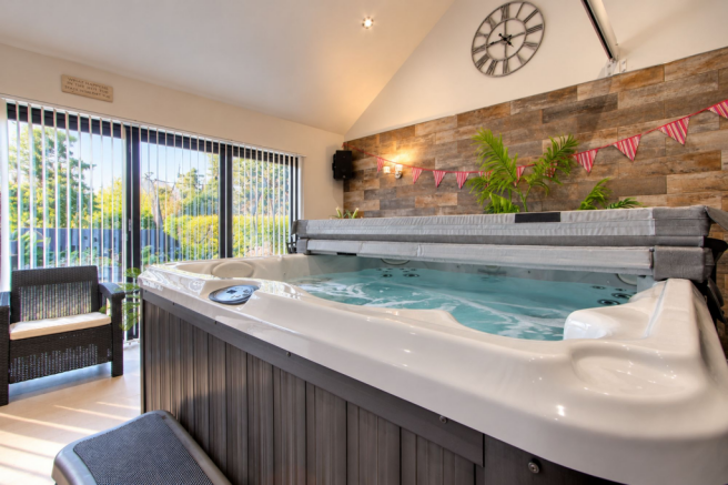 Hot Tub Room