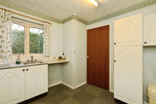 2 bed Terraced Bungalow for sale Image 7