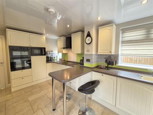 Fitted Kitchen/Diner