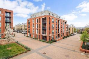 14, Galahad House, Fellowes Rise, Winchester SO22 5TF