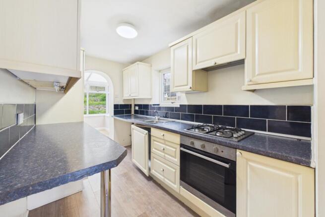 3 bed Semi-Detached for sale Image 9