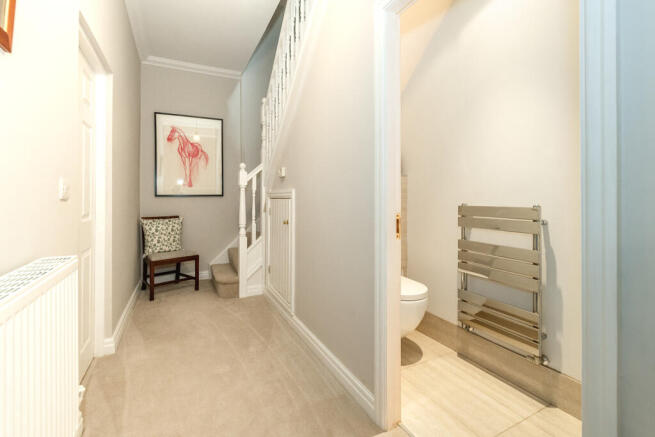 4 bed Town House for sale Image 10