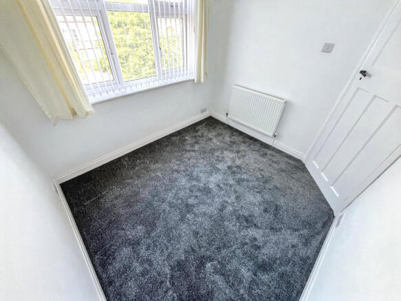 3 bed Semi-Detached for sale Image 8