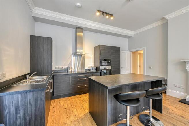 Lounge/Kitchen
