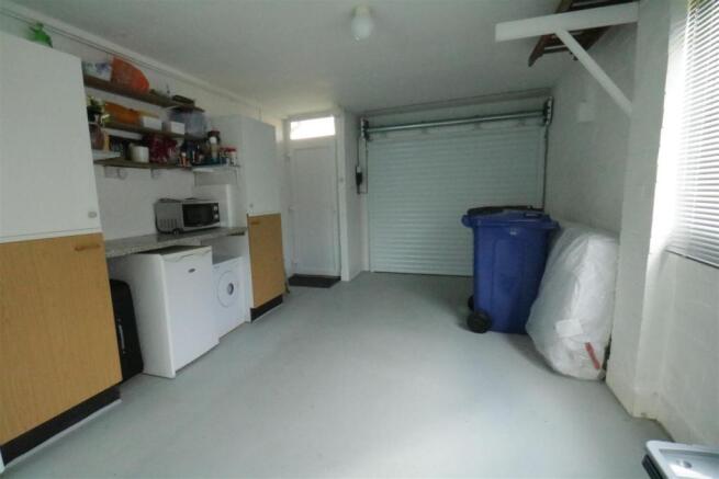Open plan Garage / Workshop