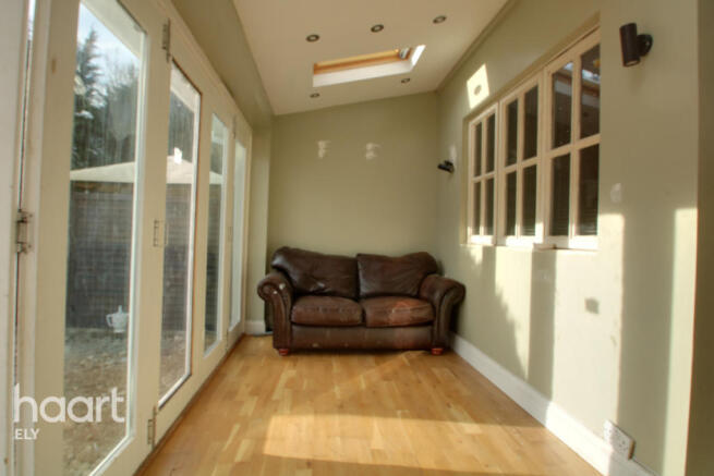 Photo 5
