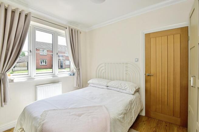 Crewe Road, Alsager, Stoke-on-Trent, Cheshire, ST7 photo 4