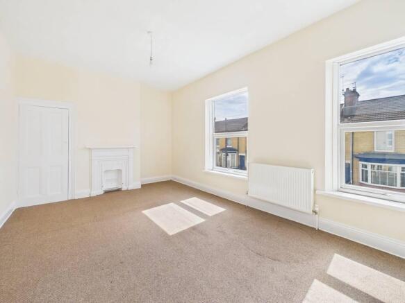 3 bed Terraced for sale Image 8
