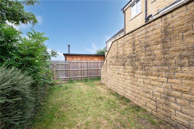 4 bed Detached for sale Image 11