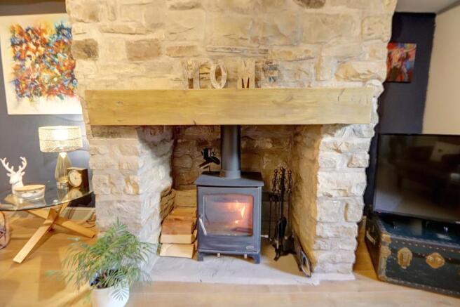 Stunning Fireplace & Log Burner