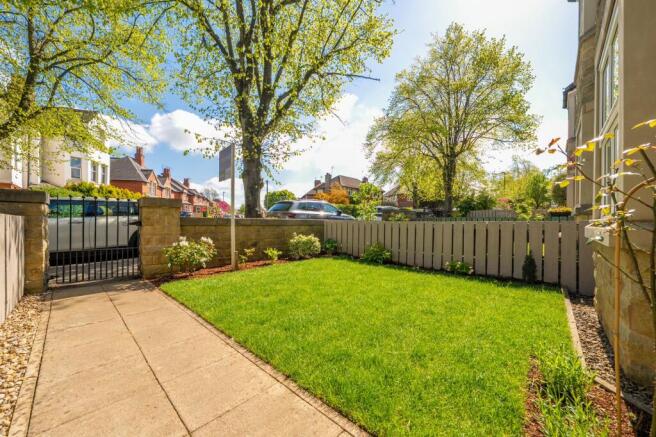 5 bed Terraced for sale Image 10