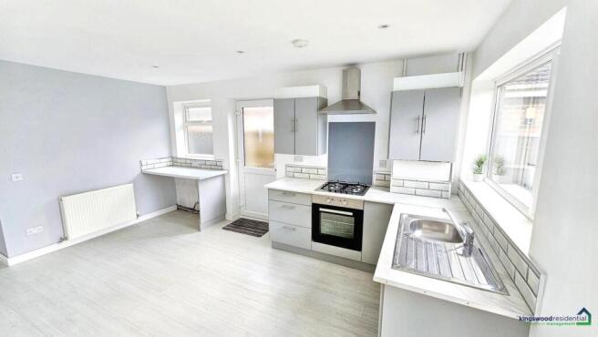 Open plan Kitchen / Living