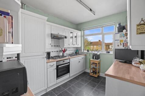 Martin Way, Morden, SM4