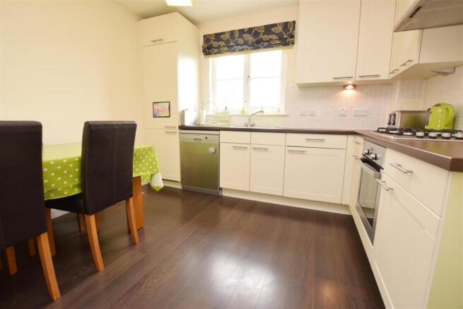 Kitchen 1.JPG