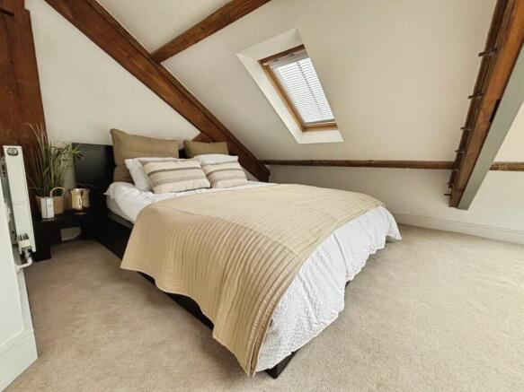 2 bed Maisonette for sale Image 12