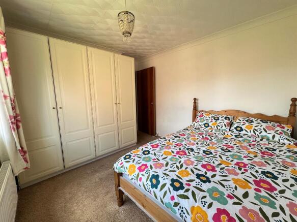 1 bed Apartment for sale Image 6