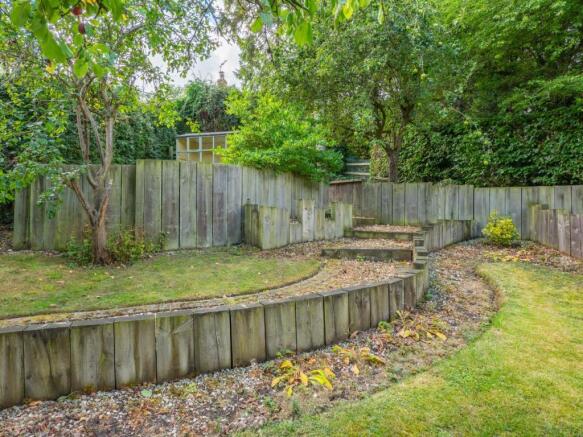 GARDEN 5.jpg
