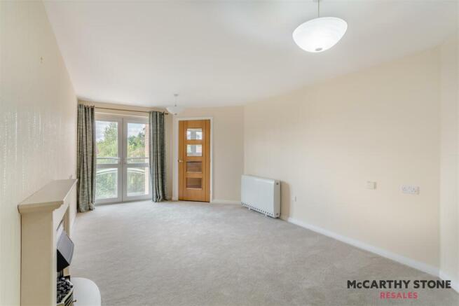 1 bed Apartment for sale Image 6