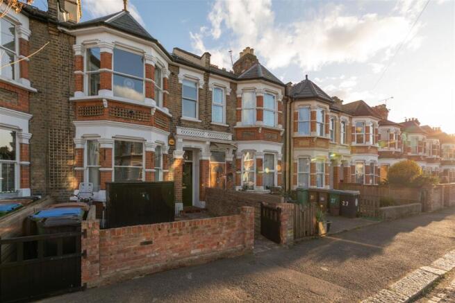 Hartley Road E11