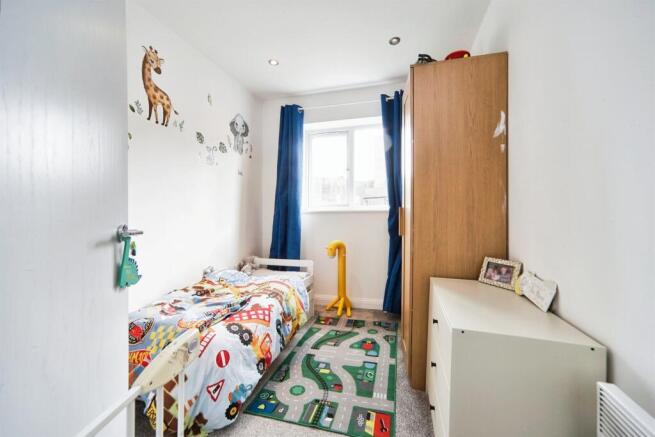 2 bed Flat for sale Image 6