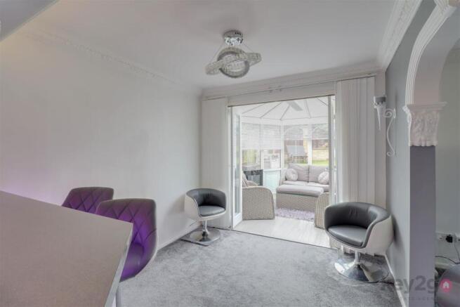 4 bed Detached for sale Image 12