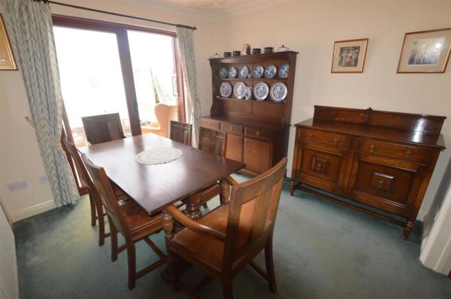 Dining Room.JPG