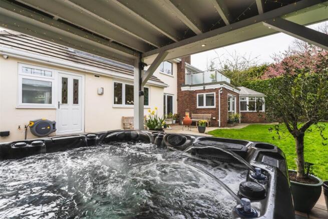 Covered Hot Tub Area