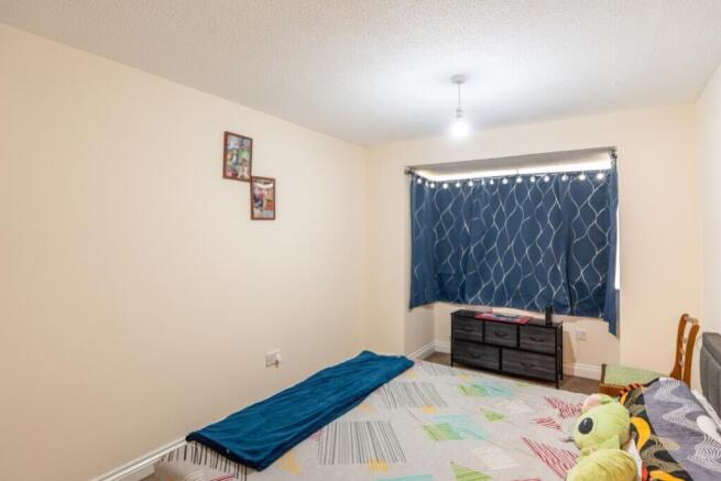 73 Troy bed