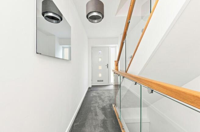 4 bed Town House for sale Image 10
