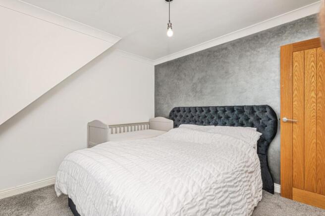 3 bed Semi-Detached for sale Image 11