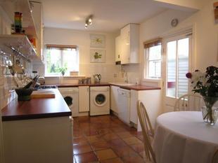 KITCHEN: