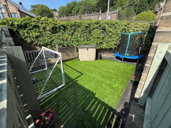 2 bed Terraced for sale Image 7