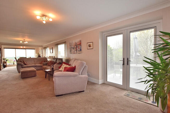 3 bed Detached for sale Image 6