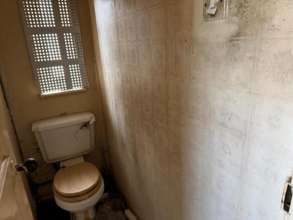 3 bed Semi-Detached for sale Image 12