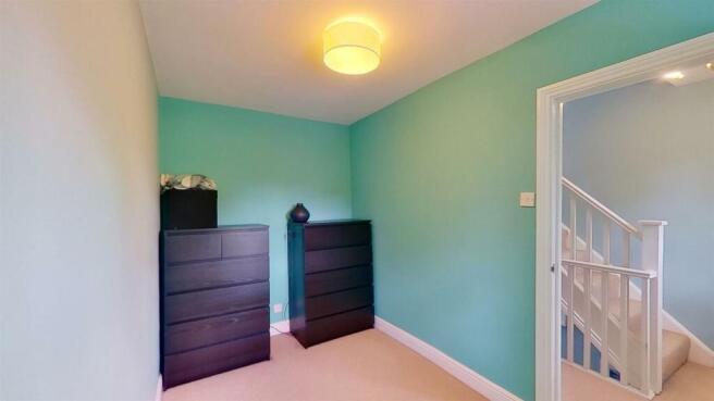 28-Bridlington-Crescent-08152023_210944.jpg