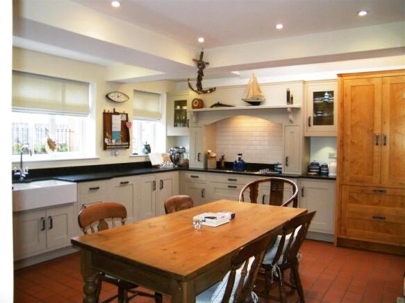 Kitchen/Breakfast Ro