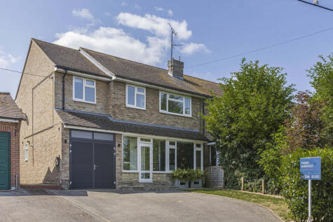 High Street, Chalgrove, OX44