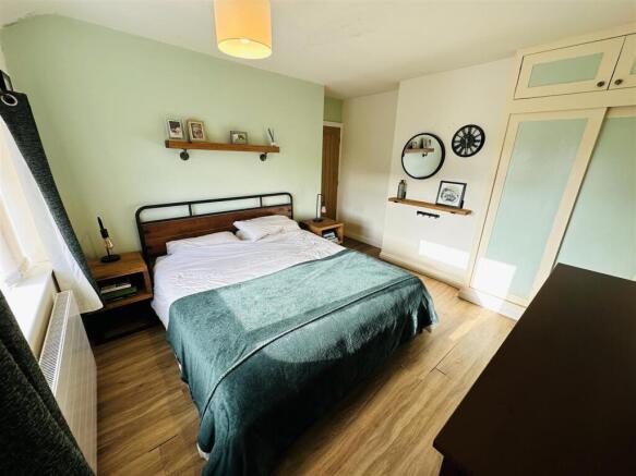 bed 1 1.jpg