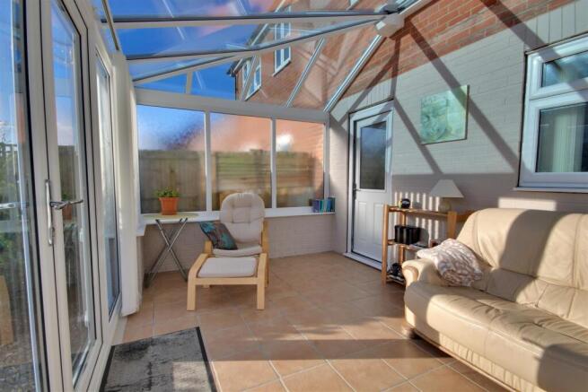3 bed Semi-Detached for sale Image 8