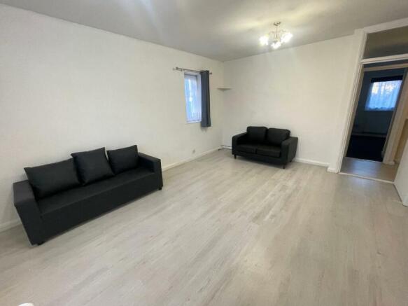 LIVING ROOM.jpg