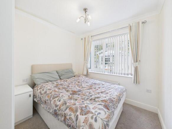 2 bed Park Home for sale Image 6