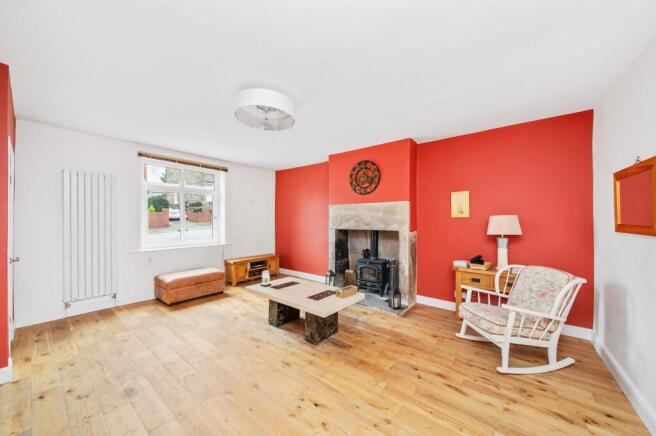 OPEN-PLAN LIVING DINING ROOM
