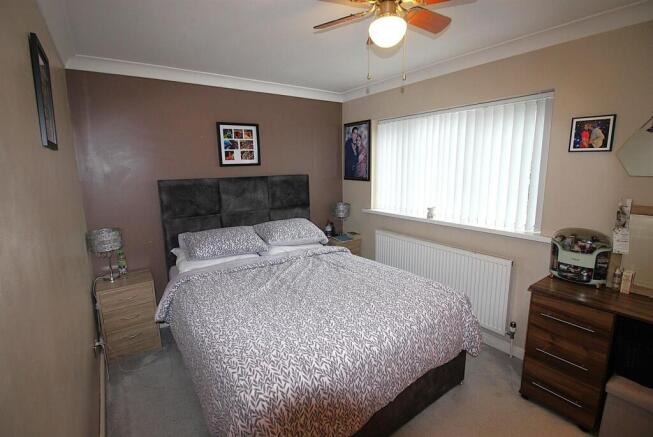 4 bed Detached to rent Image 10