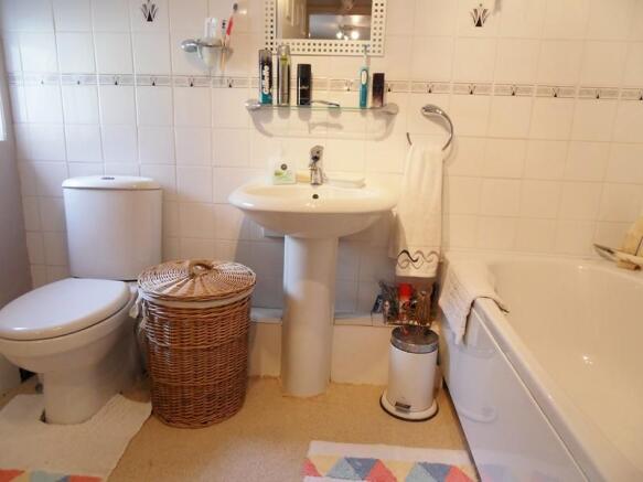 Photo 10