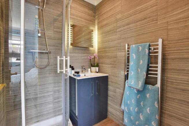 En Suite Shower R...