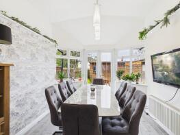 33, Milton Road, Pound Hill, Crawley RH10 3AX